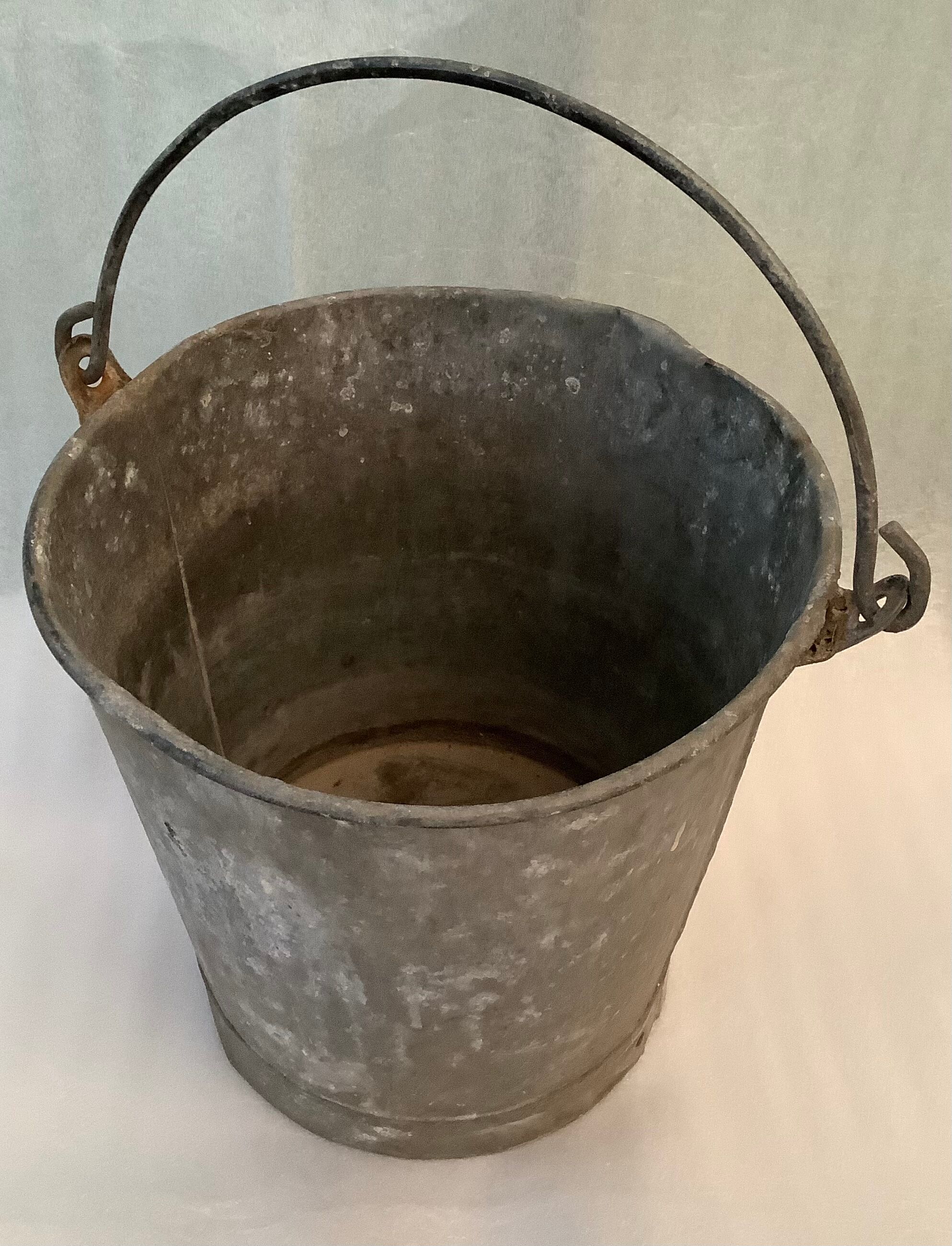 Galvanized well bucket with handle / vintage 50s