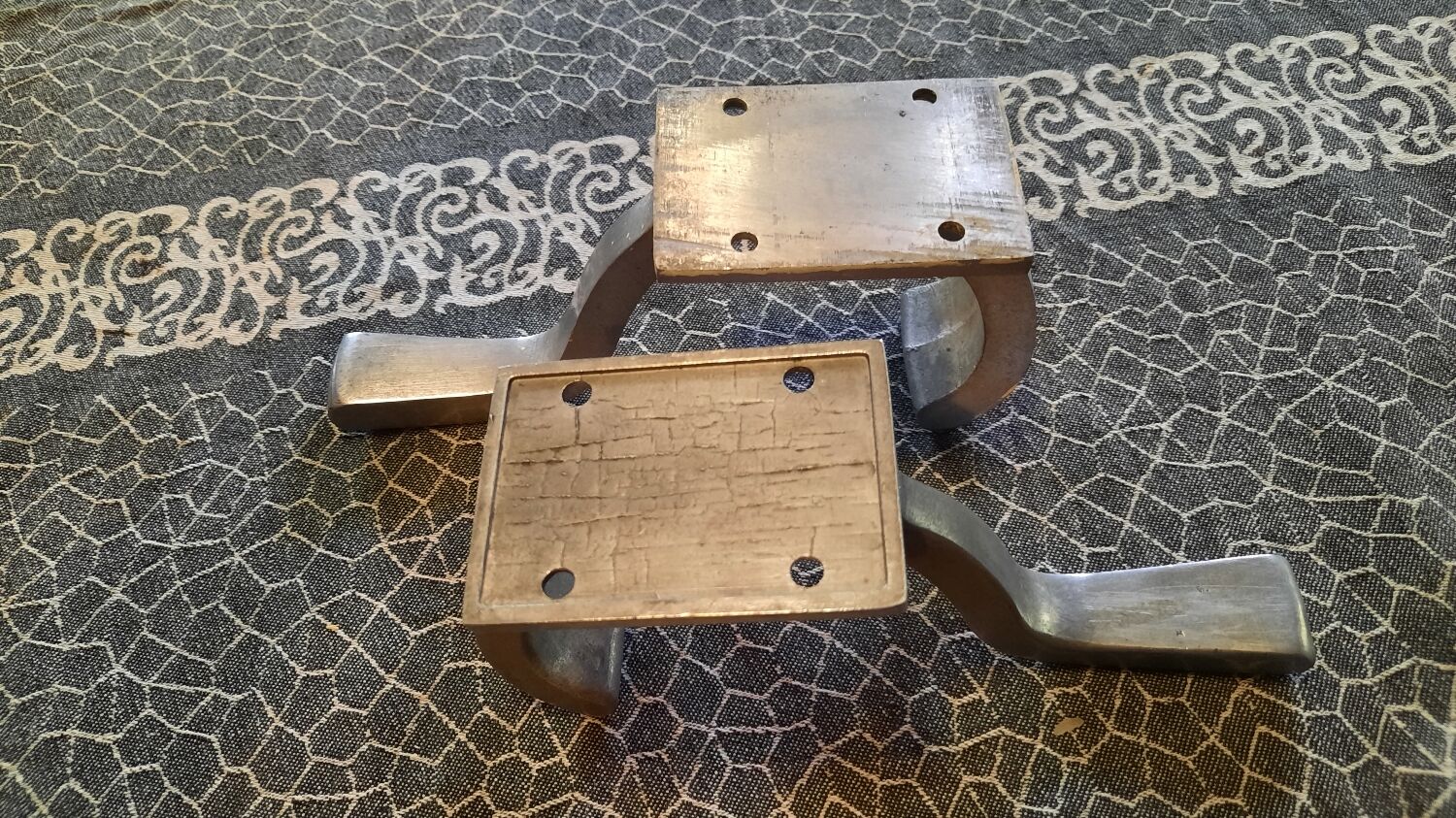 Lot de 2 patères mural alu