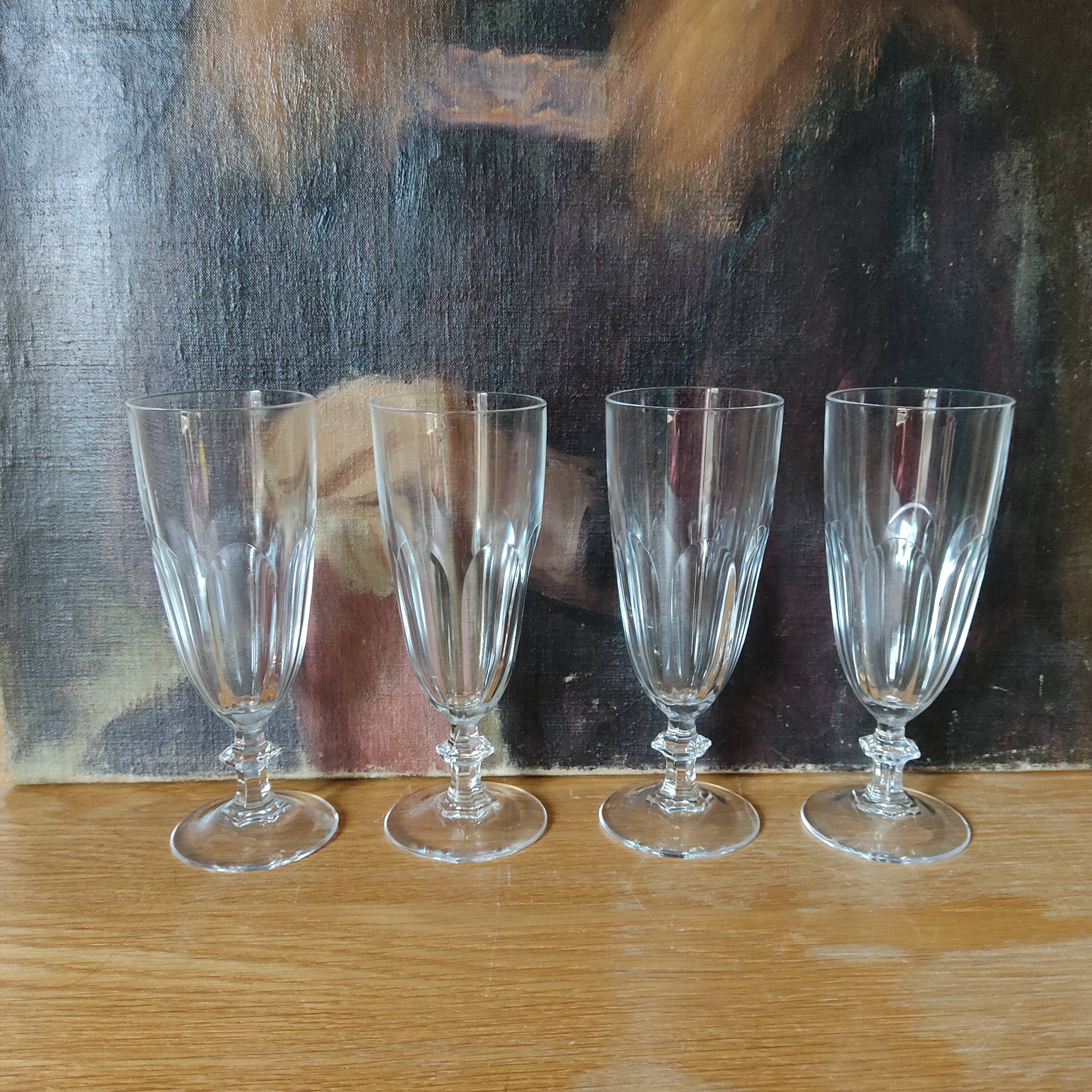 10 crystal flutes