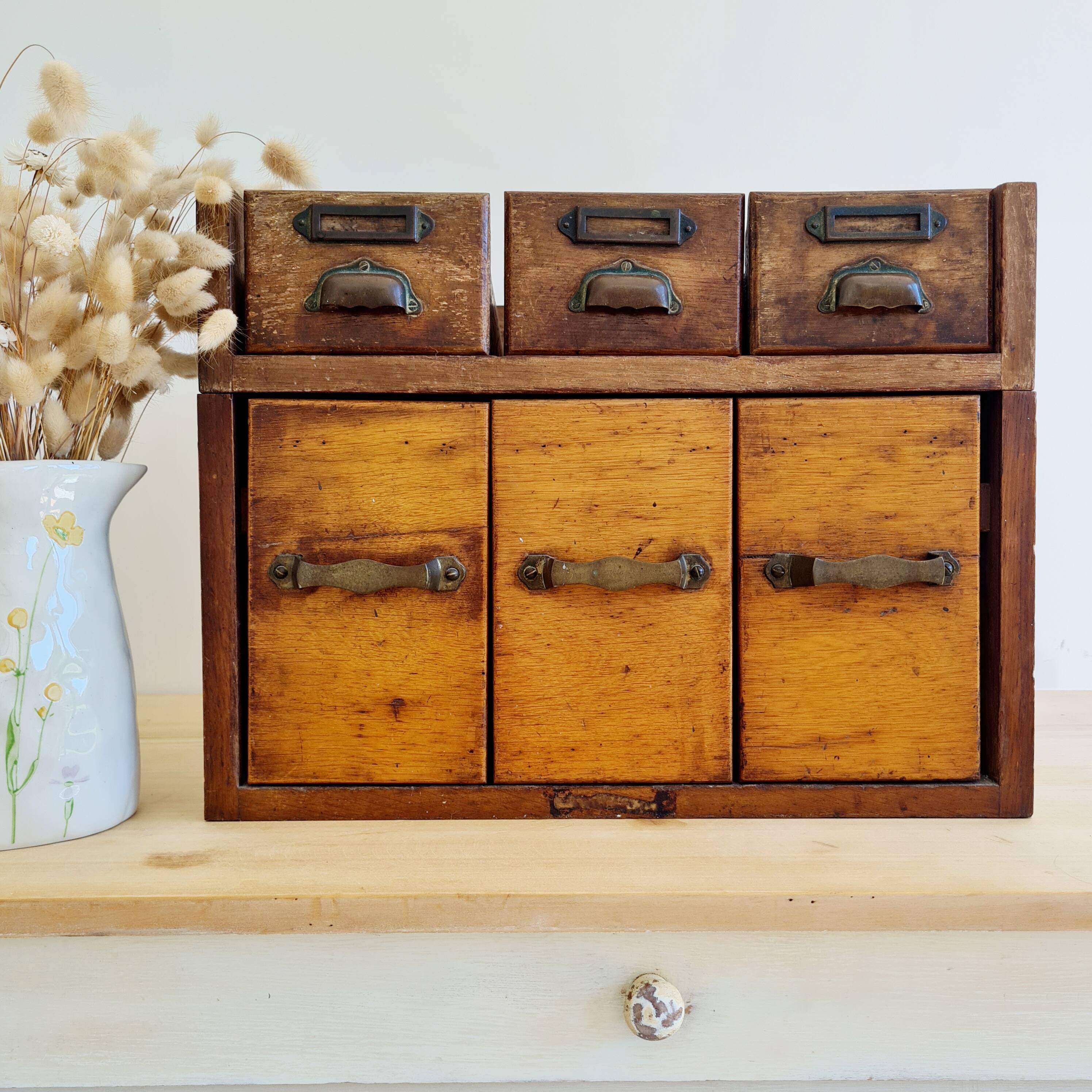 Craft furniture with drawers