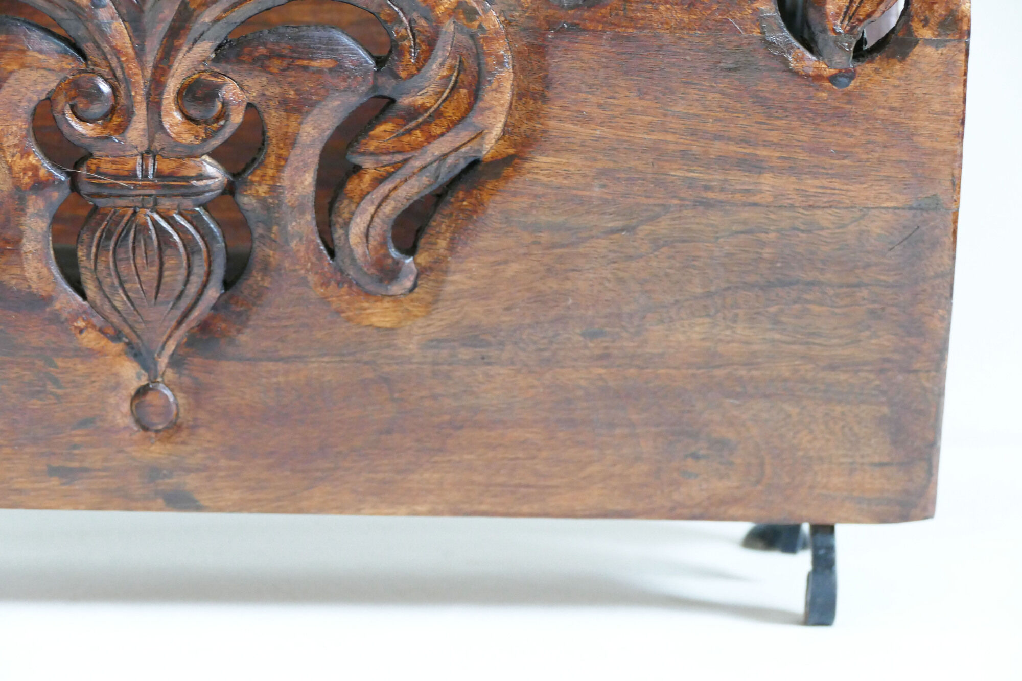 Porte revue ancien en bois chêne et métal