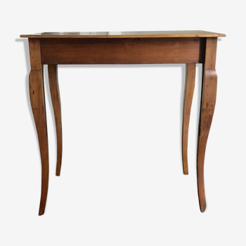 Table d'appoint en bois style Louis XV