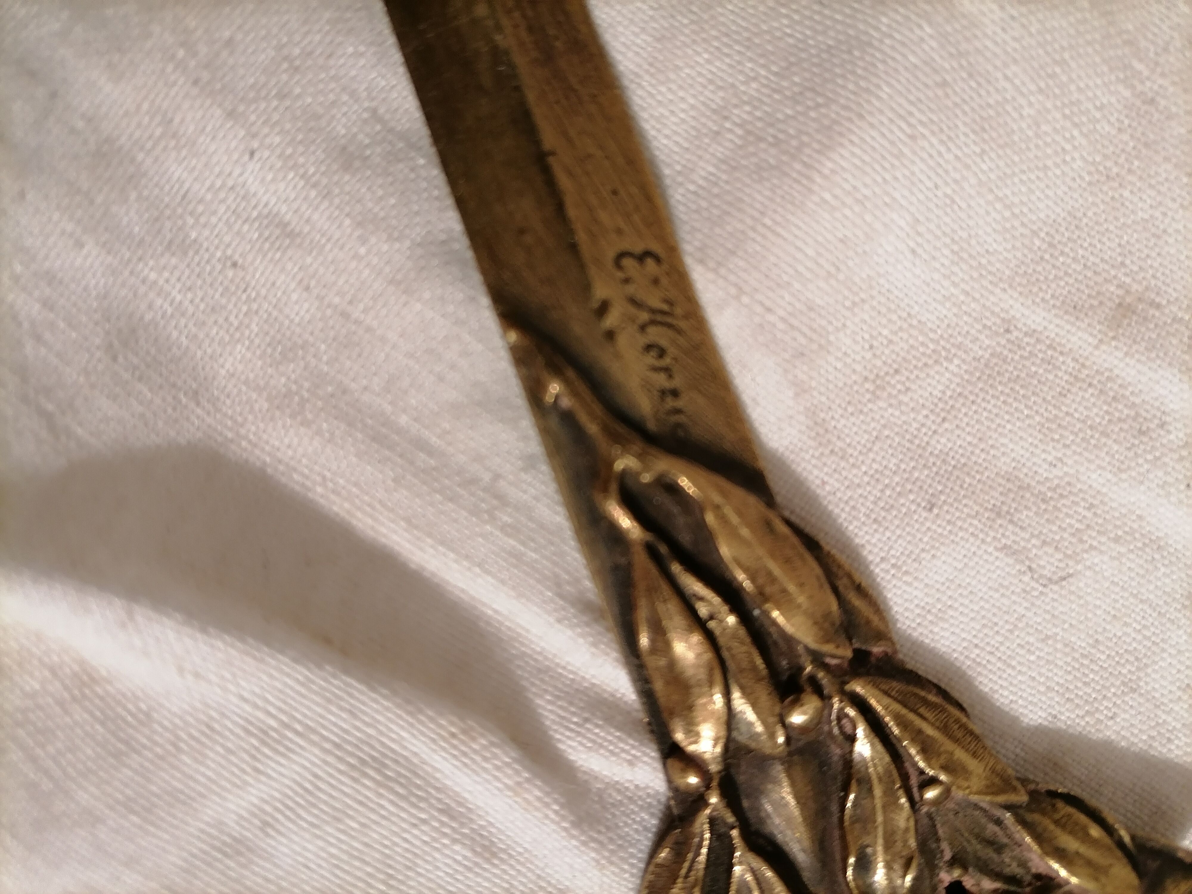 Former early XXeme bronze paper cut by E. Herzig