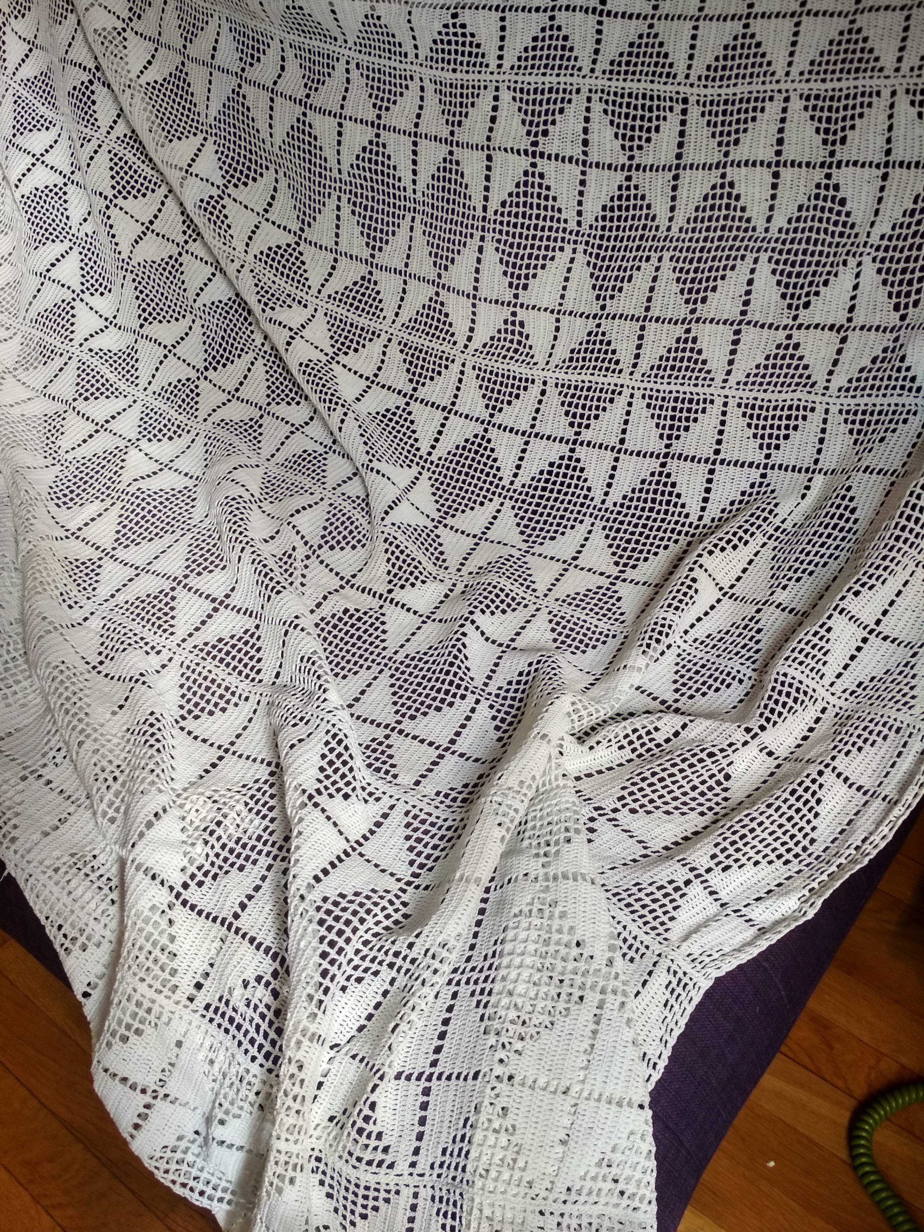 White cotton bed cover, Old crochet bed throw, white cotton bed cover