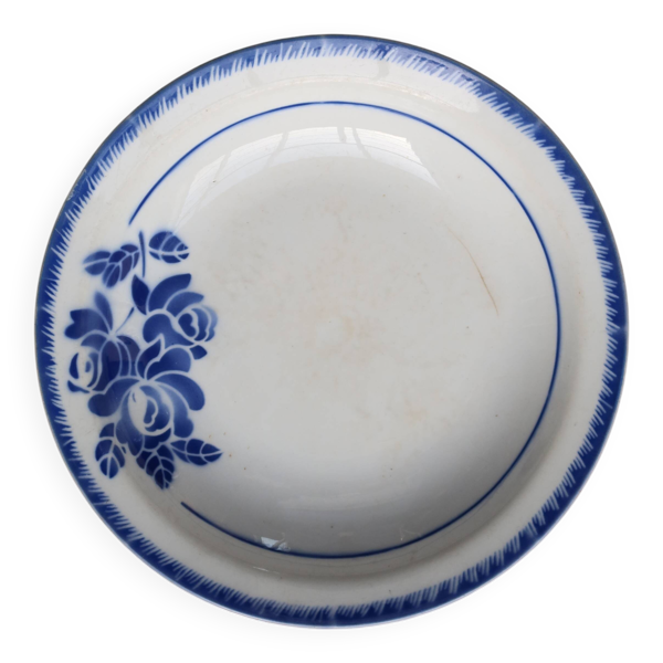Plat creux ancien en faïence de Badonviller décor fleurs bleues