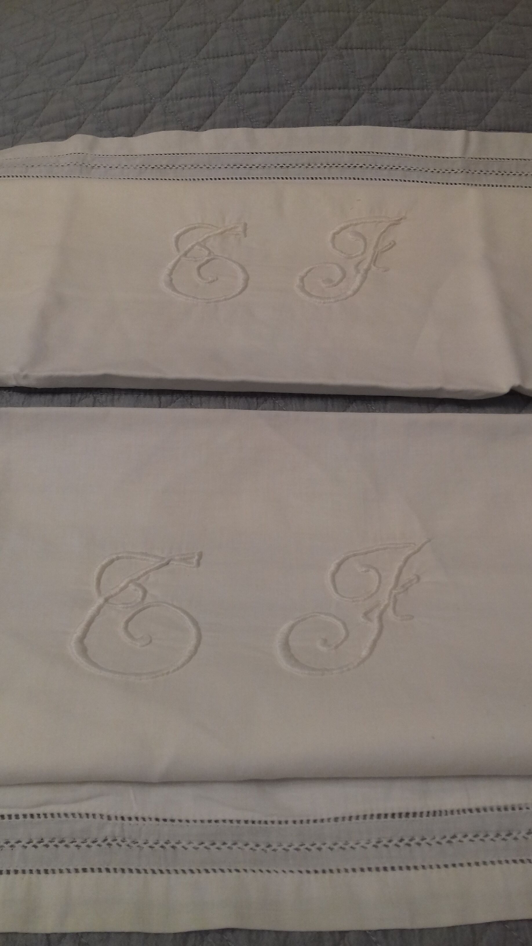 2 pretty linen or fine cotton, monogram C F.open edges