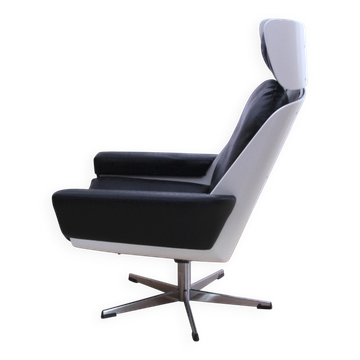 Fauteuil Lounge de l'ère spatiale, laque blanche, cuir, aspect reptile, Allemagne, années 1970.