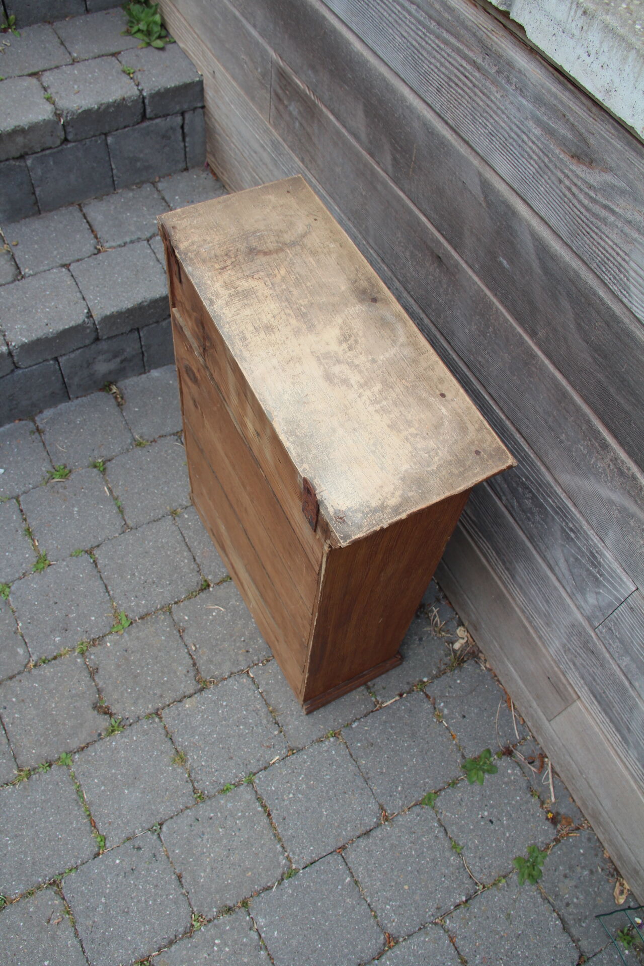 Workshop pharmacy furniture