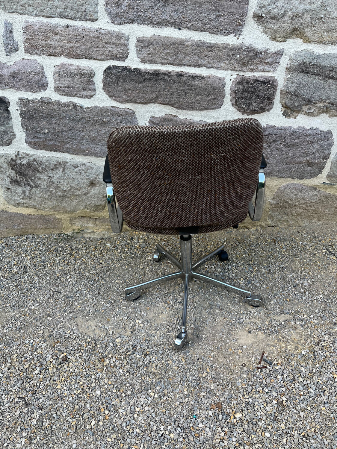 Desk chair