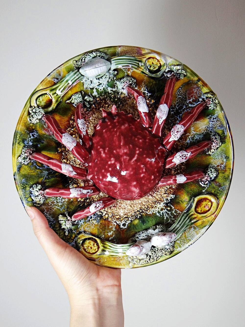 Vintage trompe-l'œil crab barbotine plate Caldas da Rainha Portugal