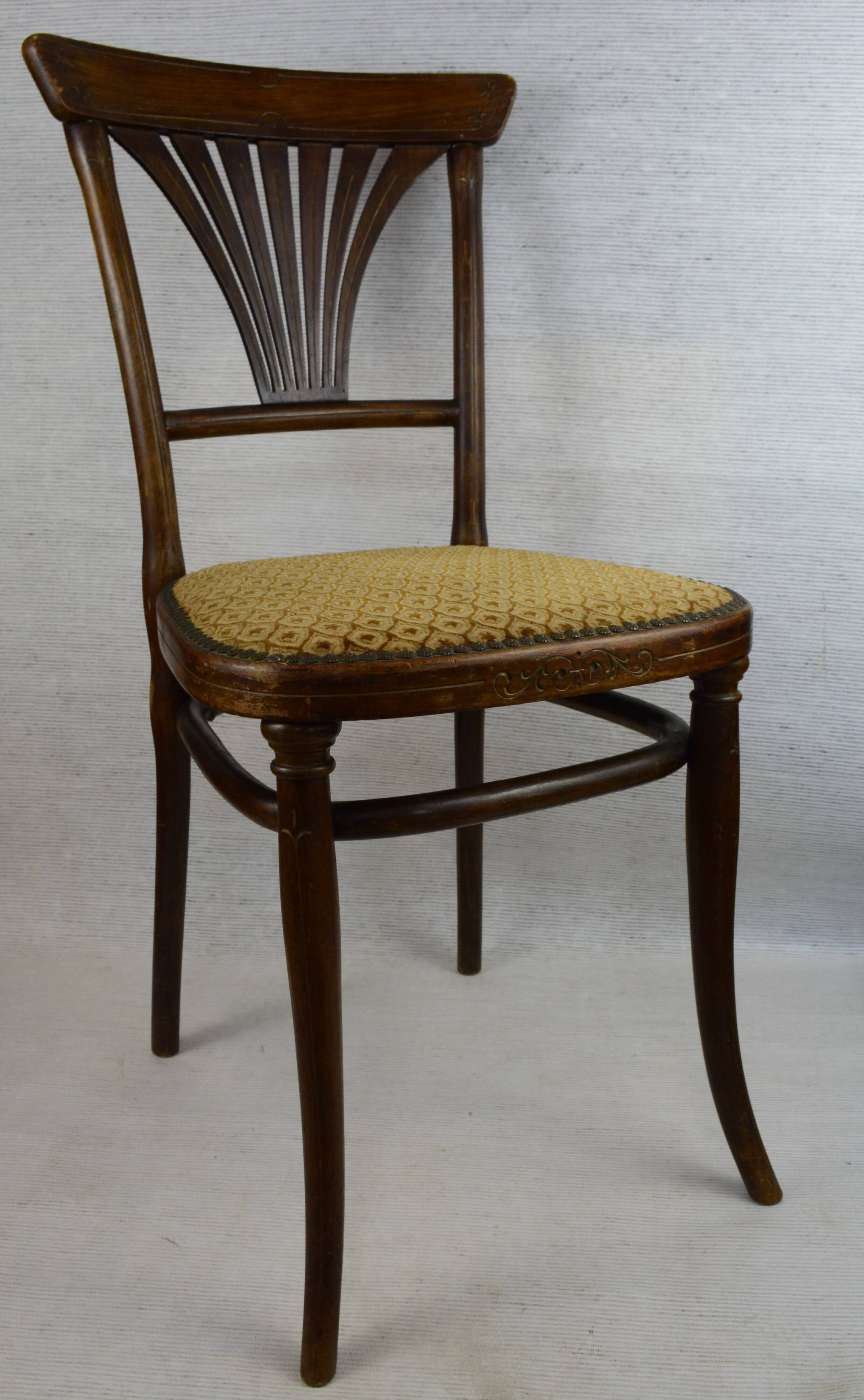 Pair of Thonet Art Deco palmette chairs. Model 221.
