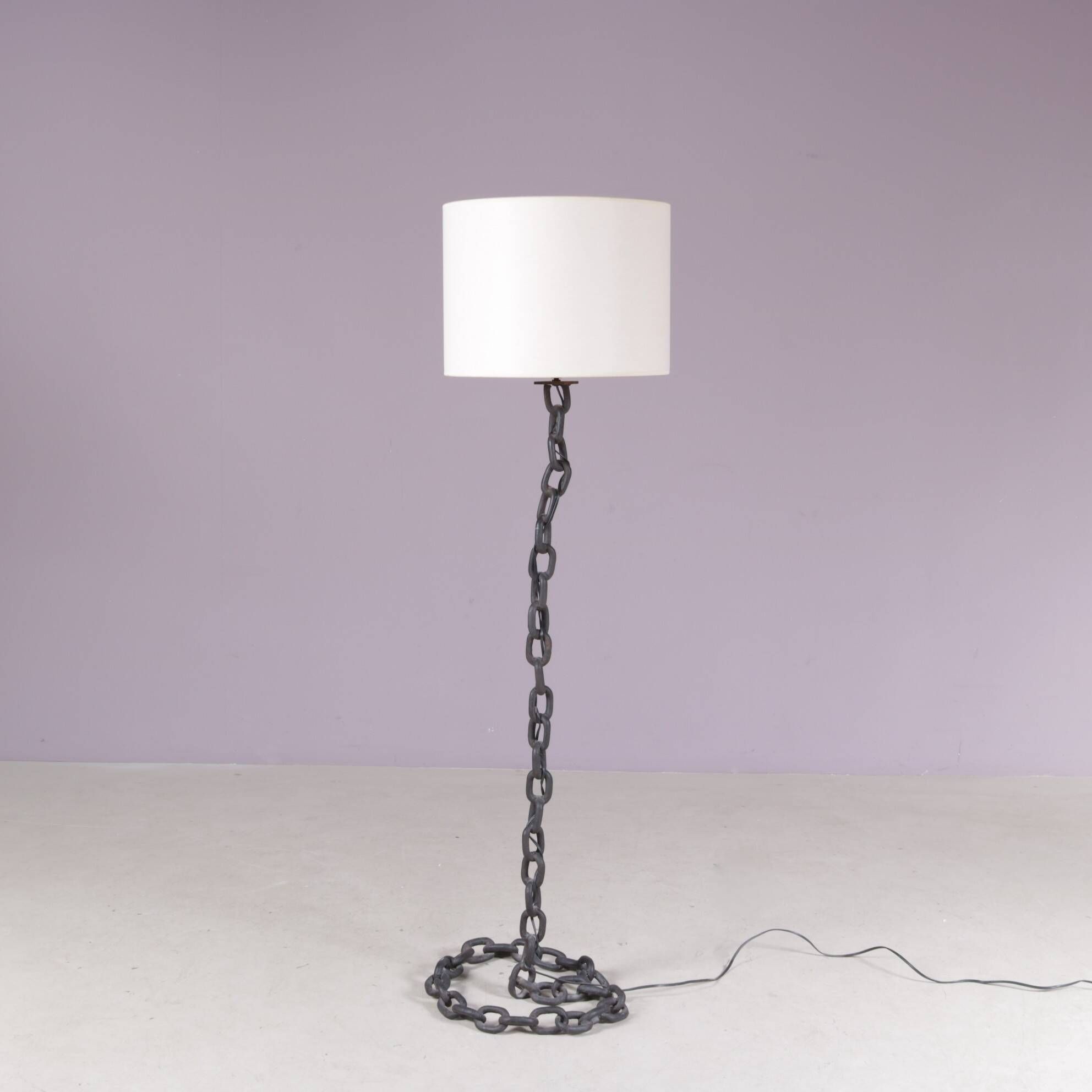 Lampe de sol en chaîne brutaliste des années 1970 dans le style de Franz West, Pays-Bas.