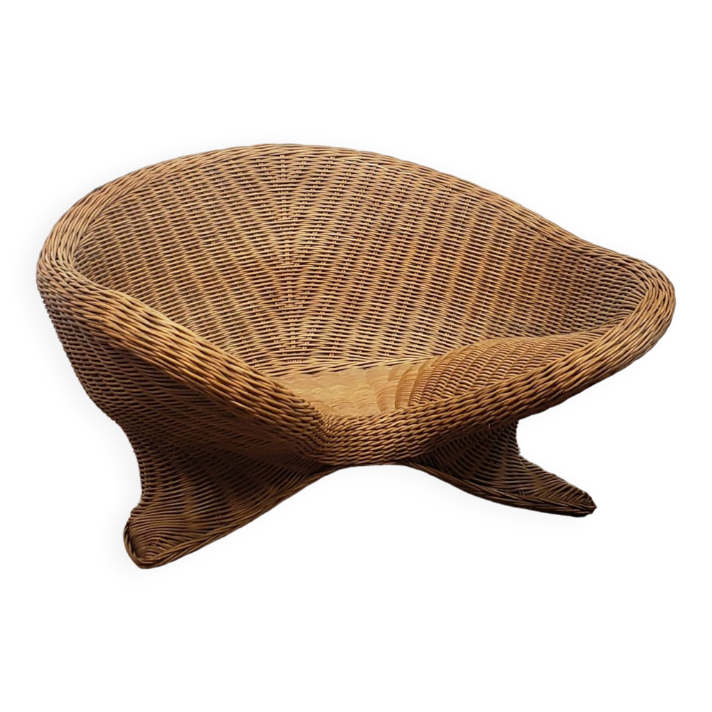 Rattan lotus chair