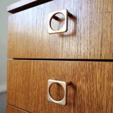 Vintage dresser 4 drawers 1 door