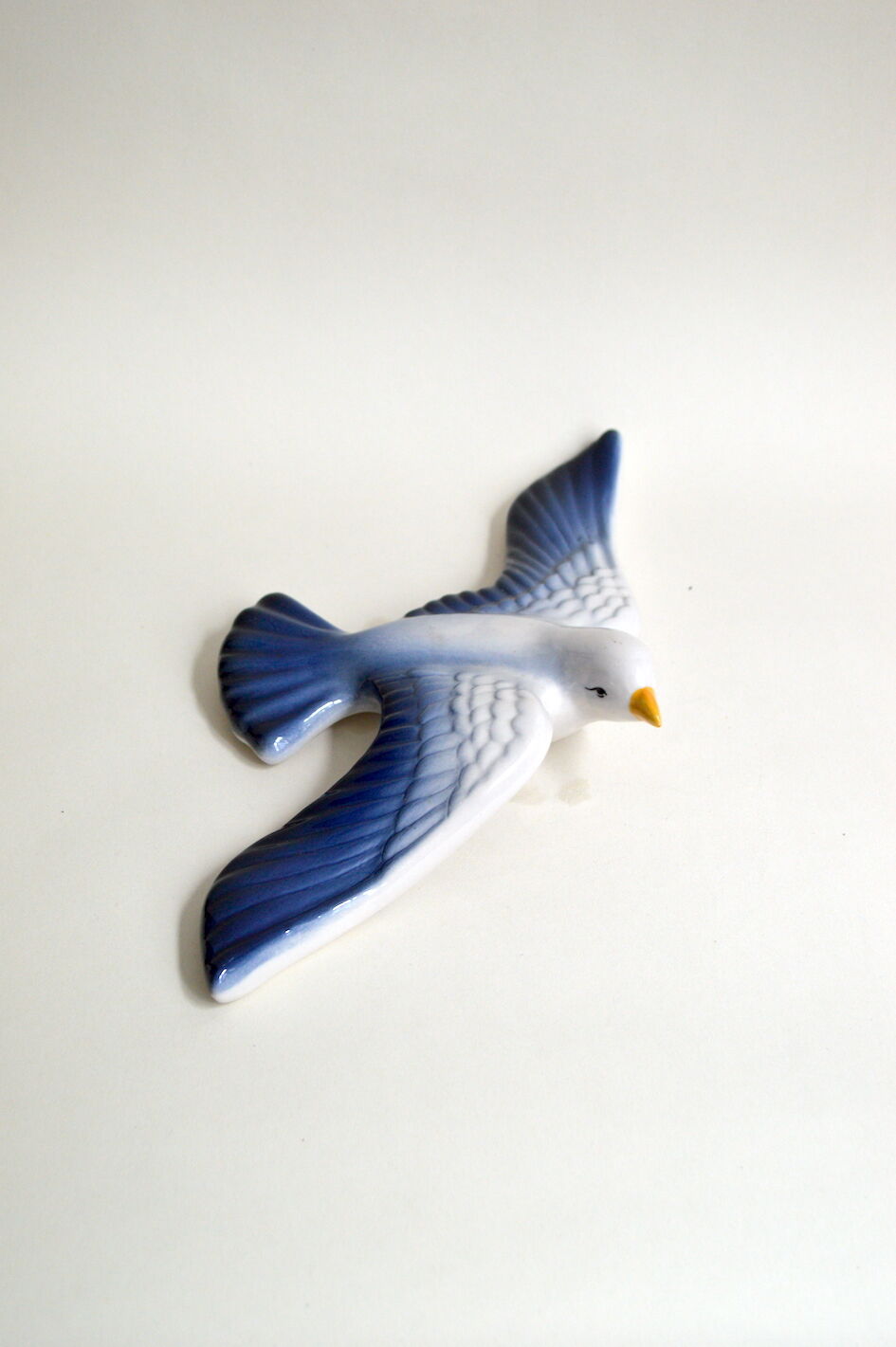 Vintage ceramic bird to hang