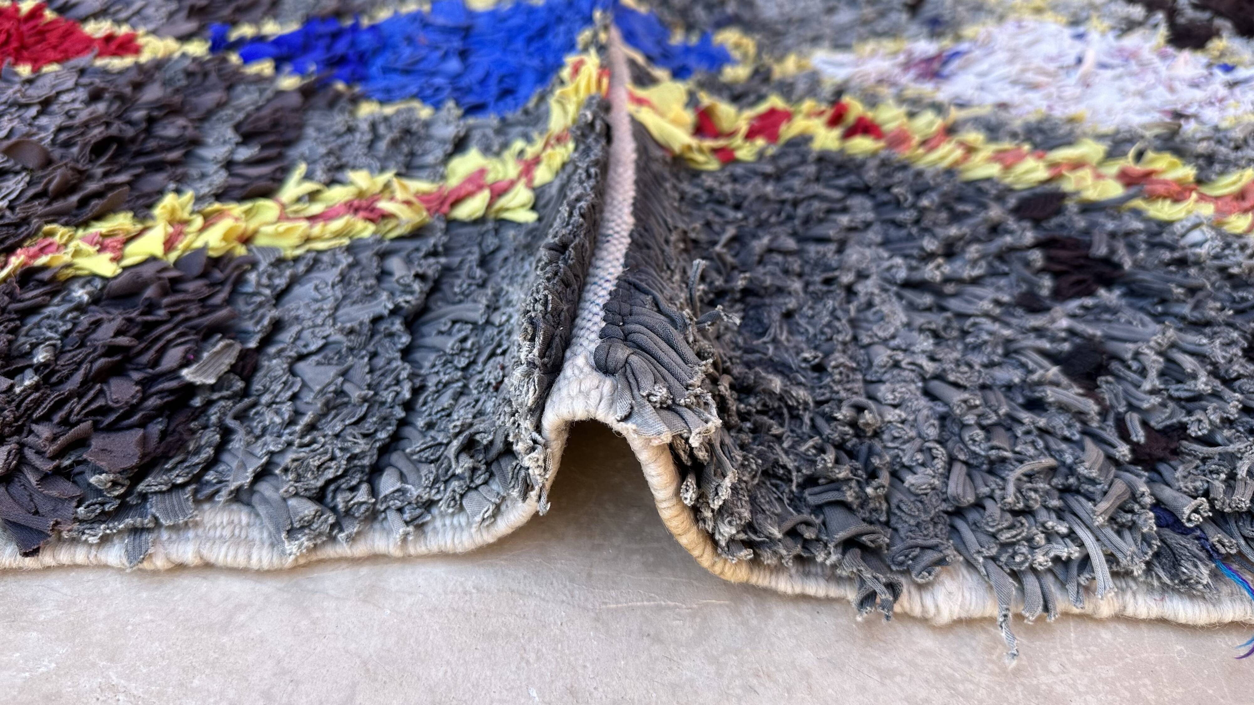 Moroccan carpet boucherouite colored - 116 x 213 cm