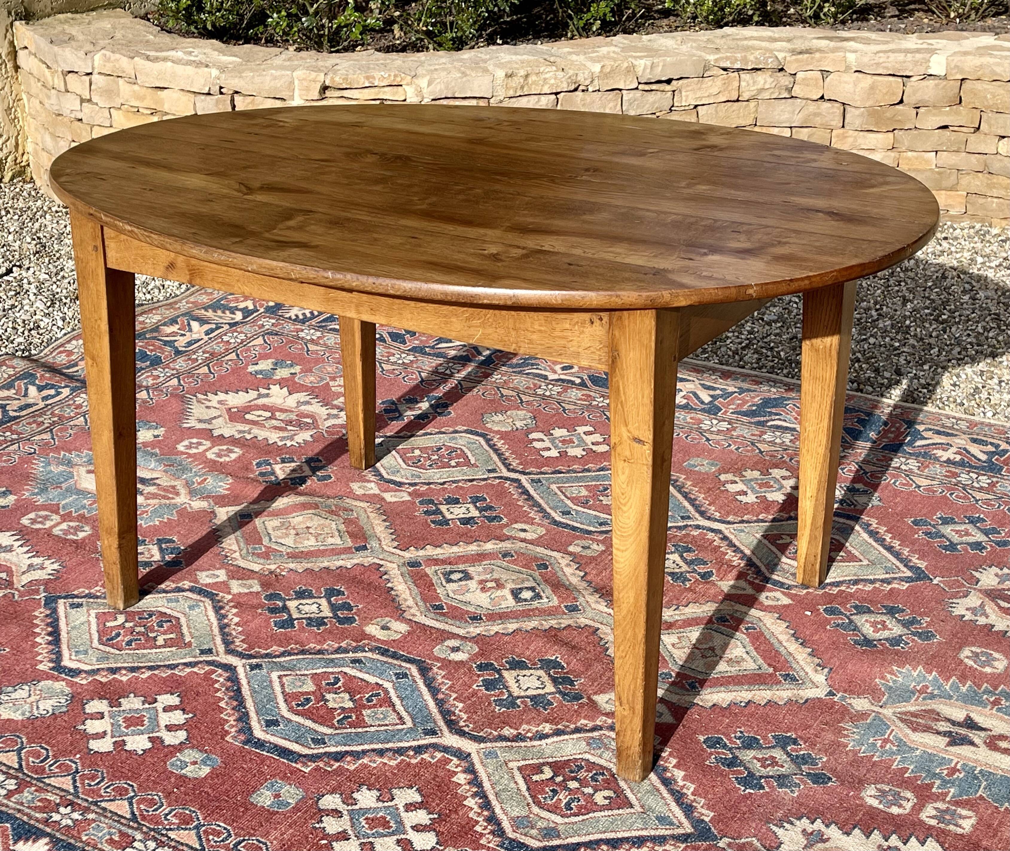 Table de salle à manger en chêne