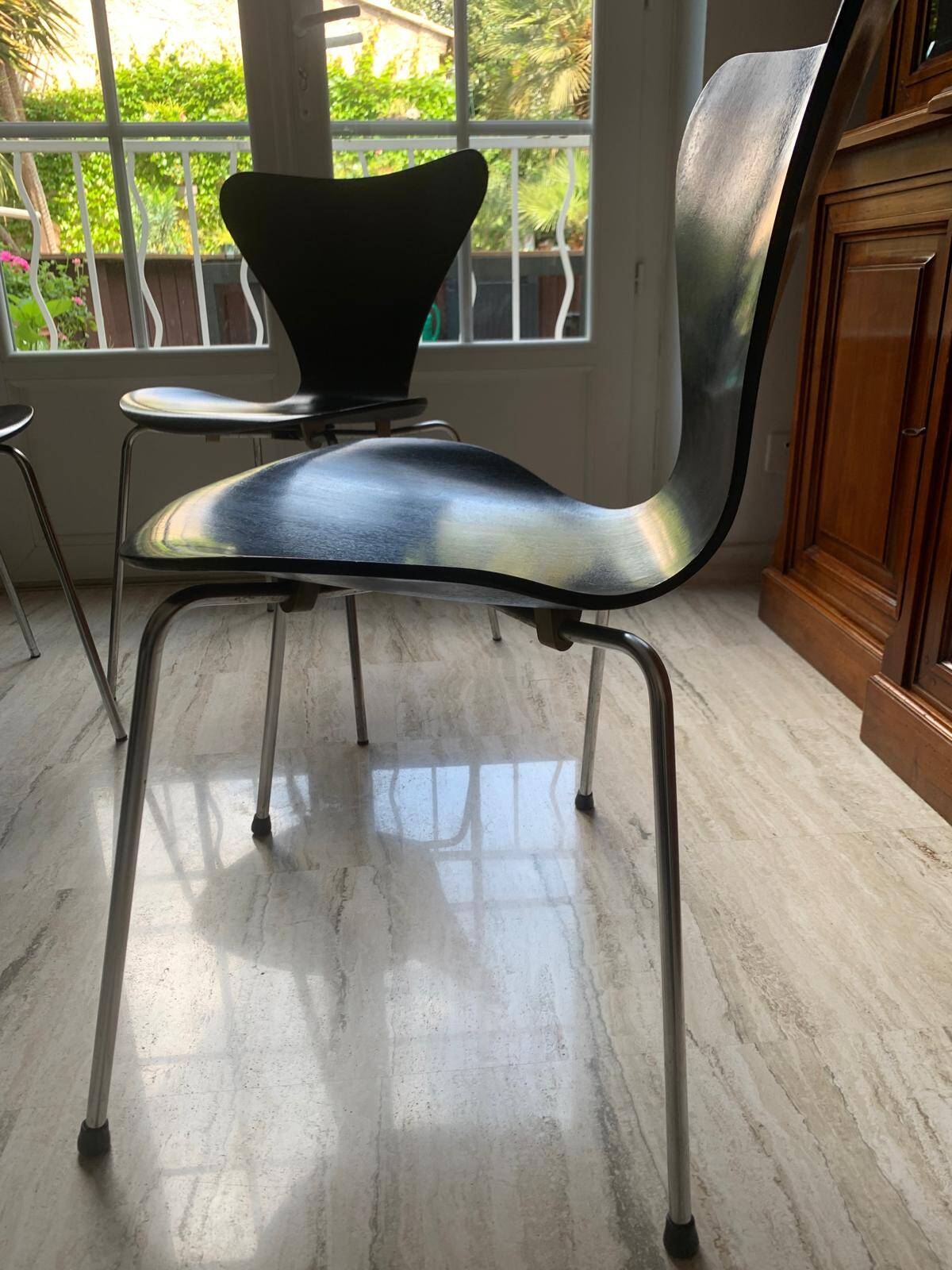 Series 7 chair by Fritz Hansen, model by Anne Jacobsen, produced in 1955/57