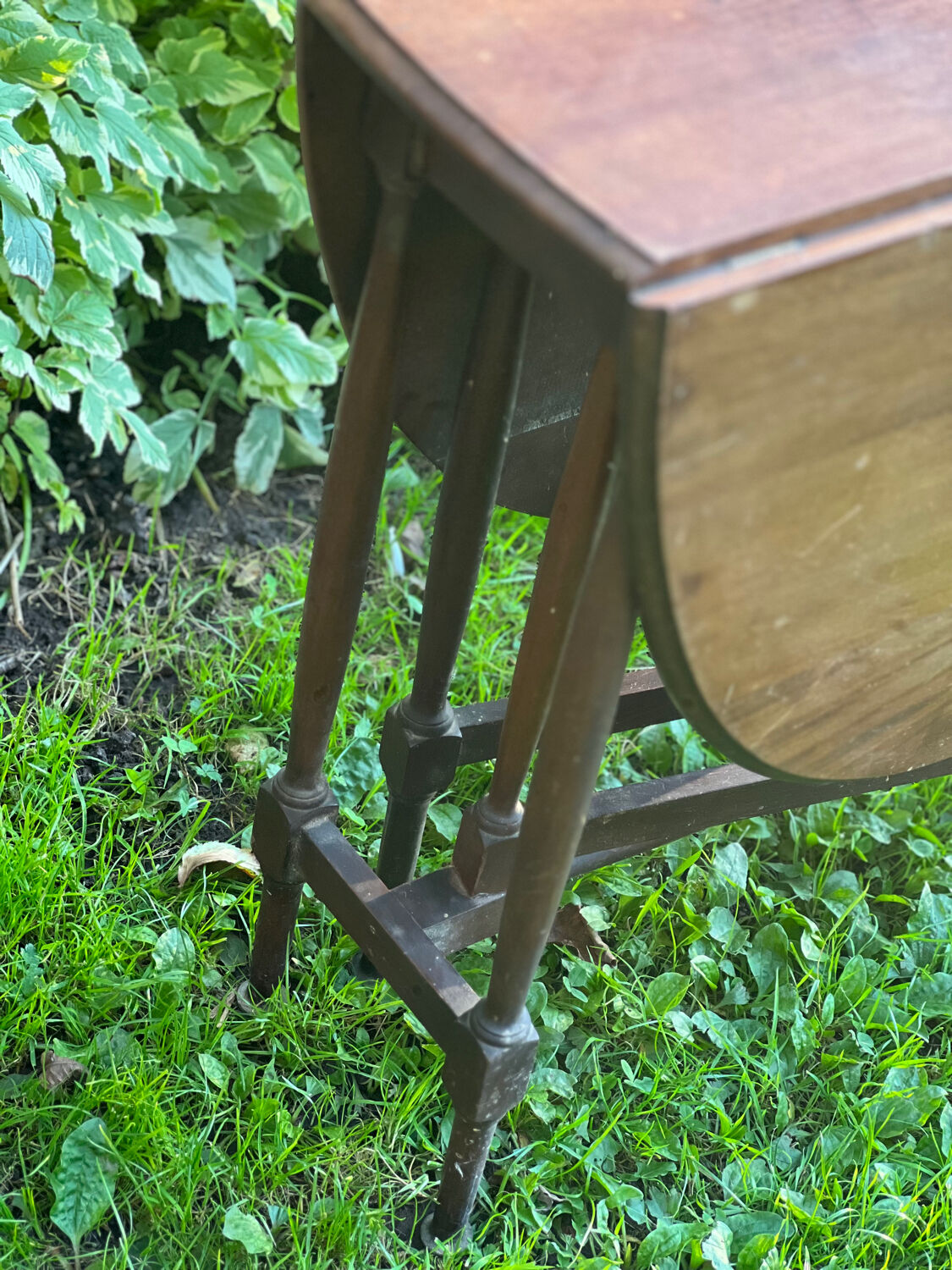 Table d’appoint pliable Gateleg en acajou