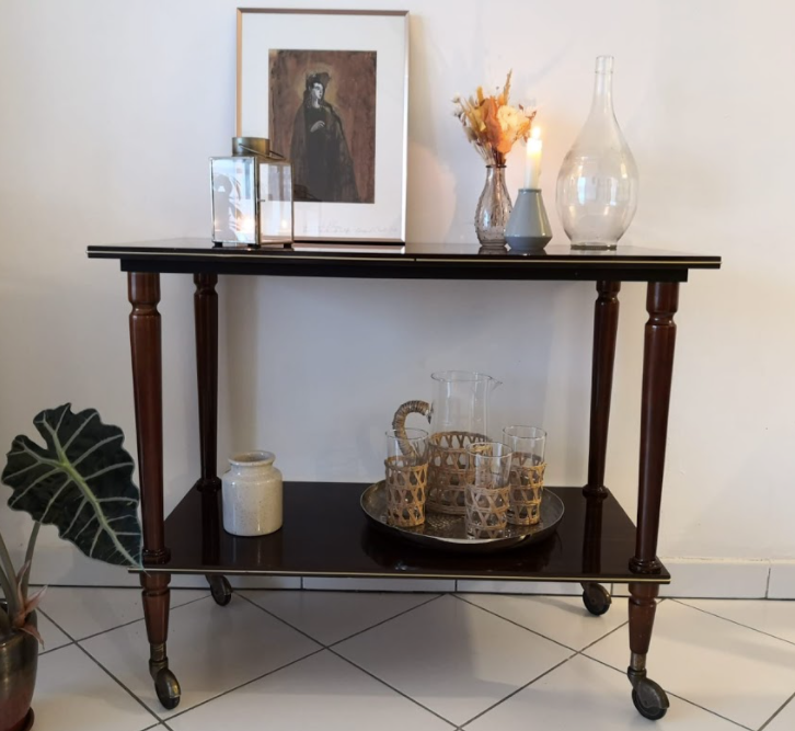 Vintage dessert on wheels