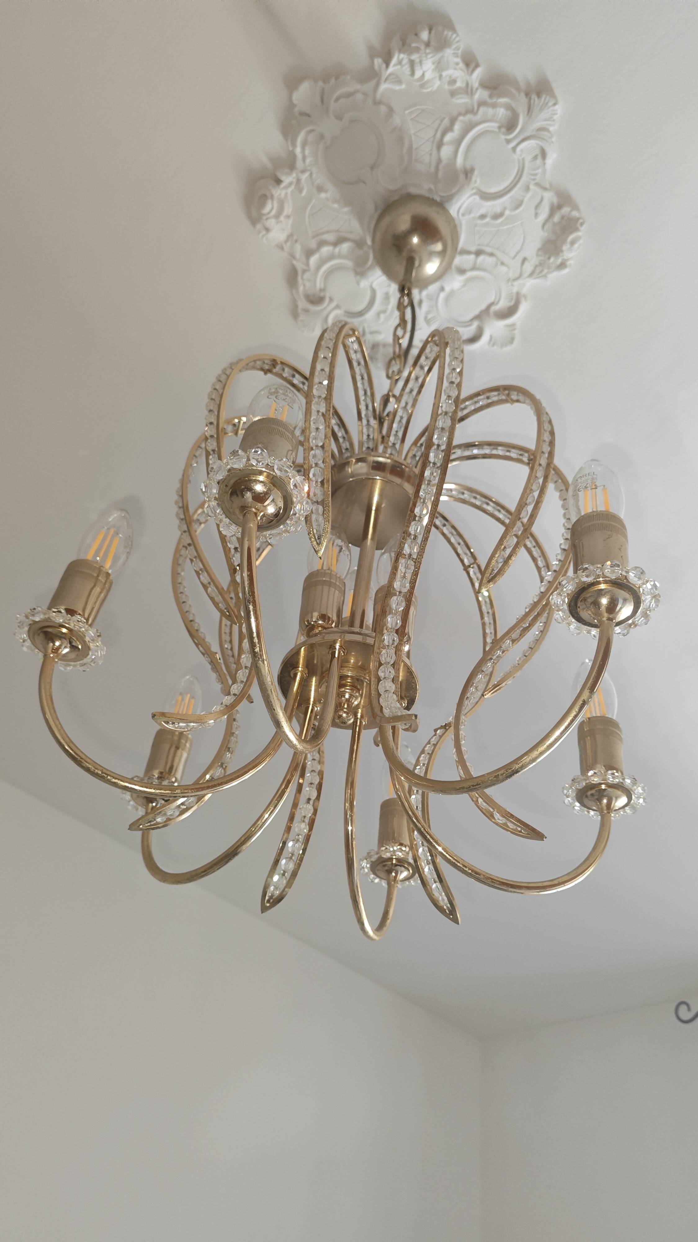 Lampadario stile romantico in ottone e cristalli