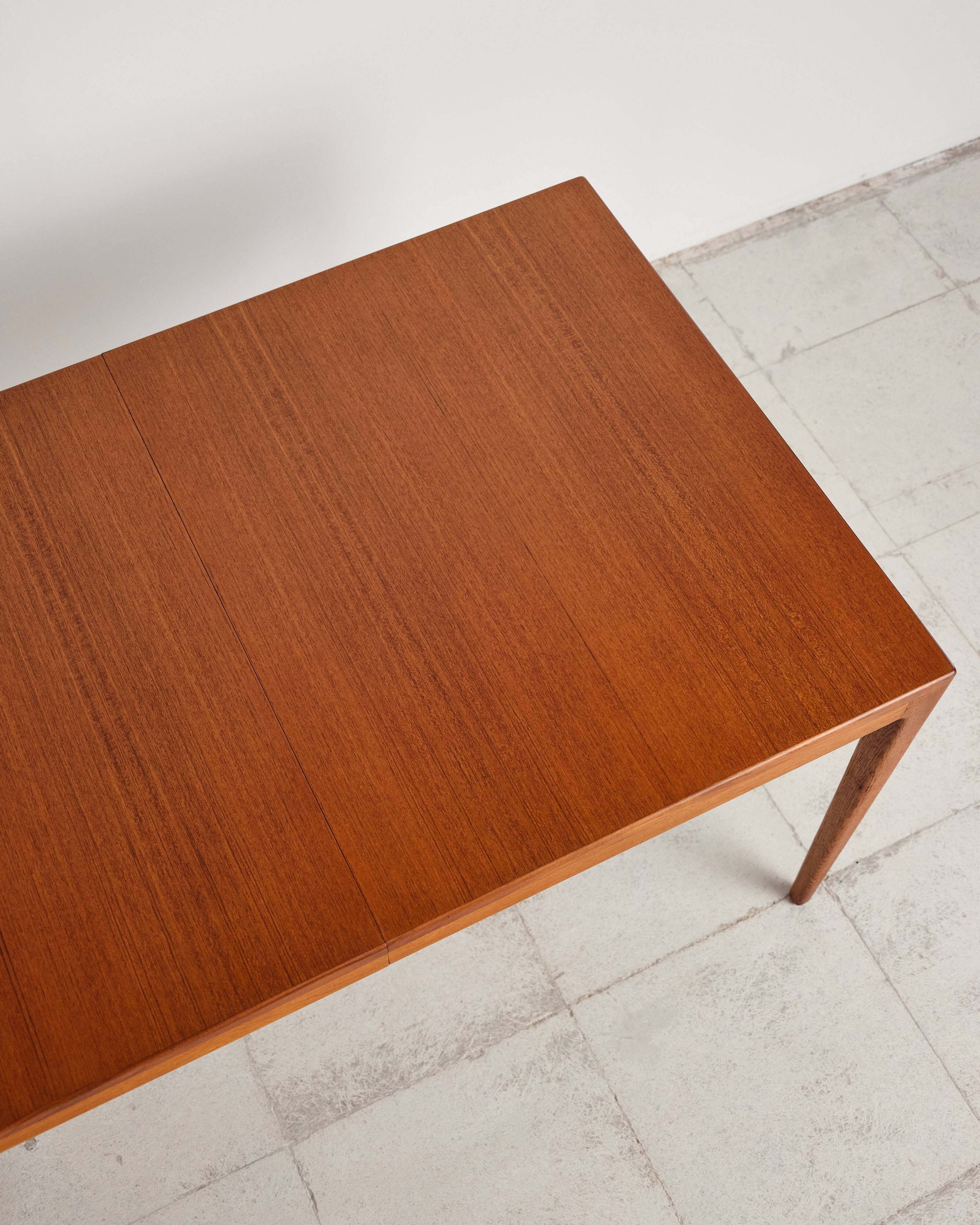 Table extensible en teck par Hartmut Lohmeyer pour Wilkhahn