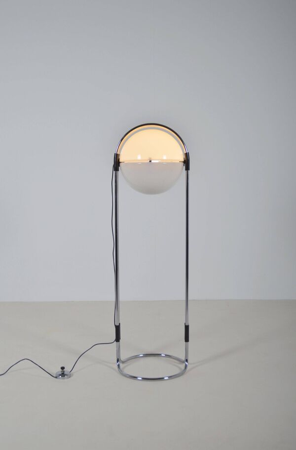 Lampe sur pied en grains de café rare par André Ricard pour Metalarte, années 1970.