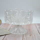 Crystal fruit cup with rounded edges