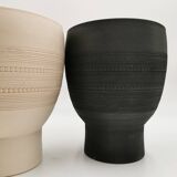 Vase haut noir