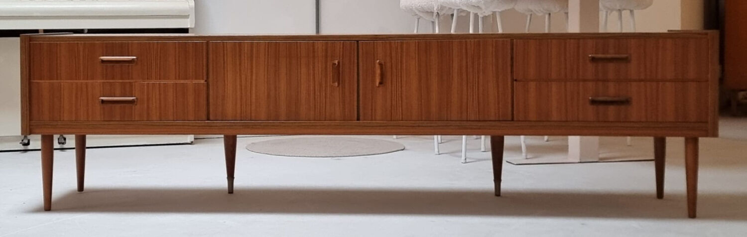 Planche basse des années 70