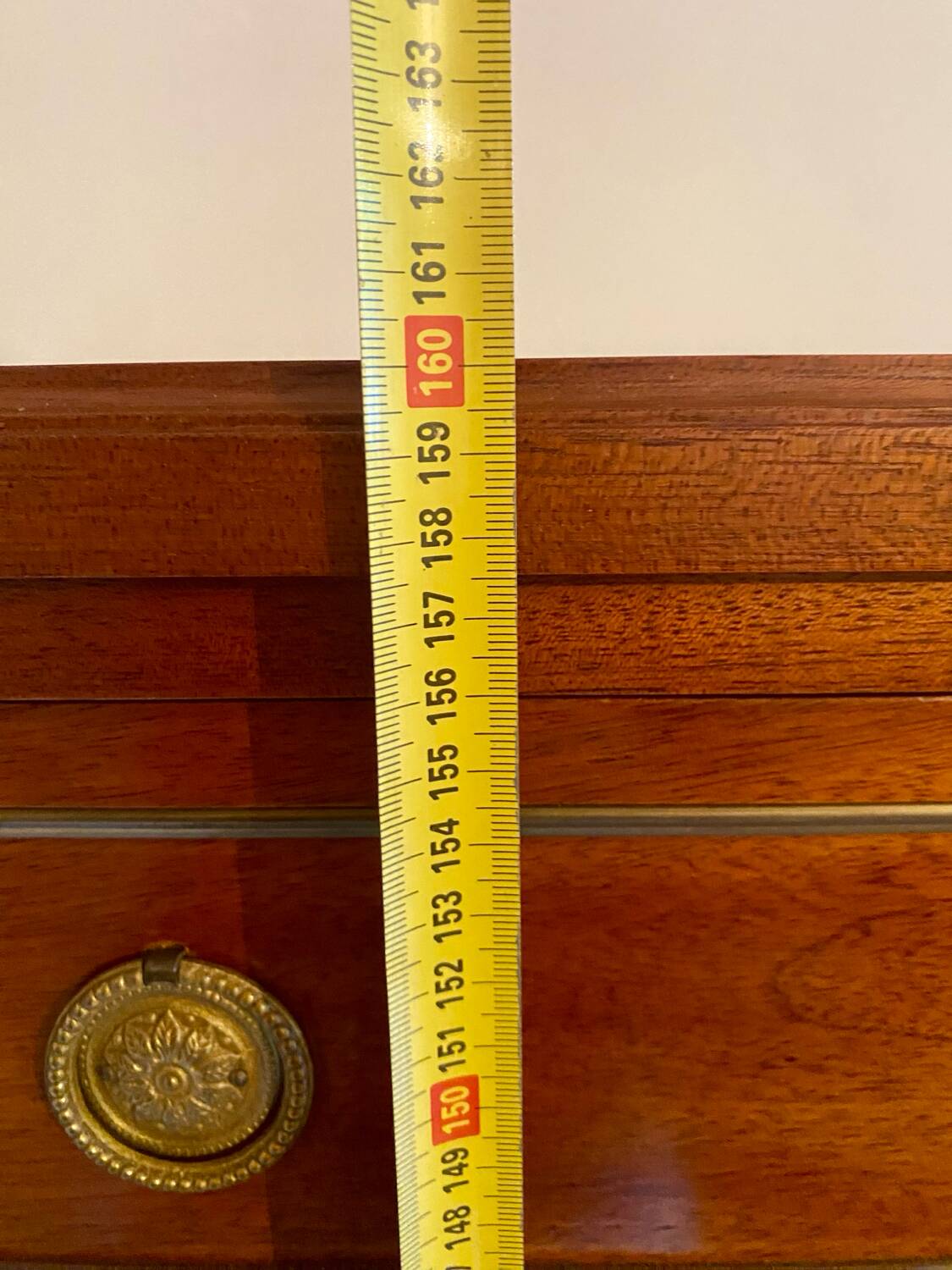 Louis XVI Weekly chest