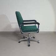 Office chair with armrests / turnable / not height adjustable