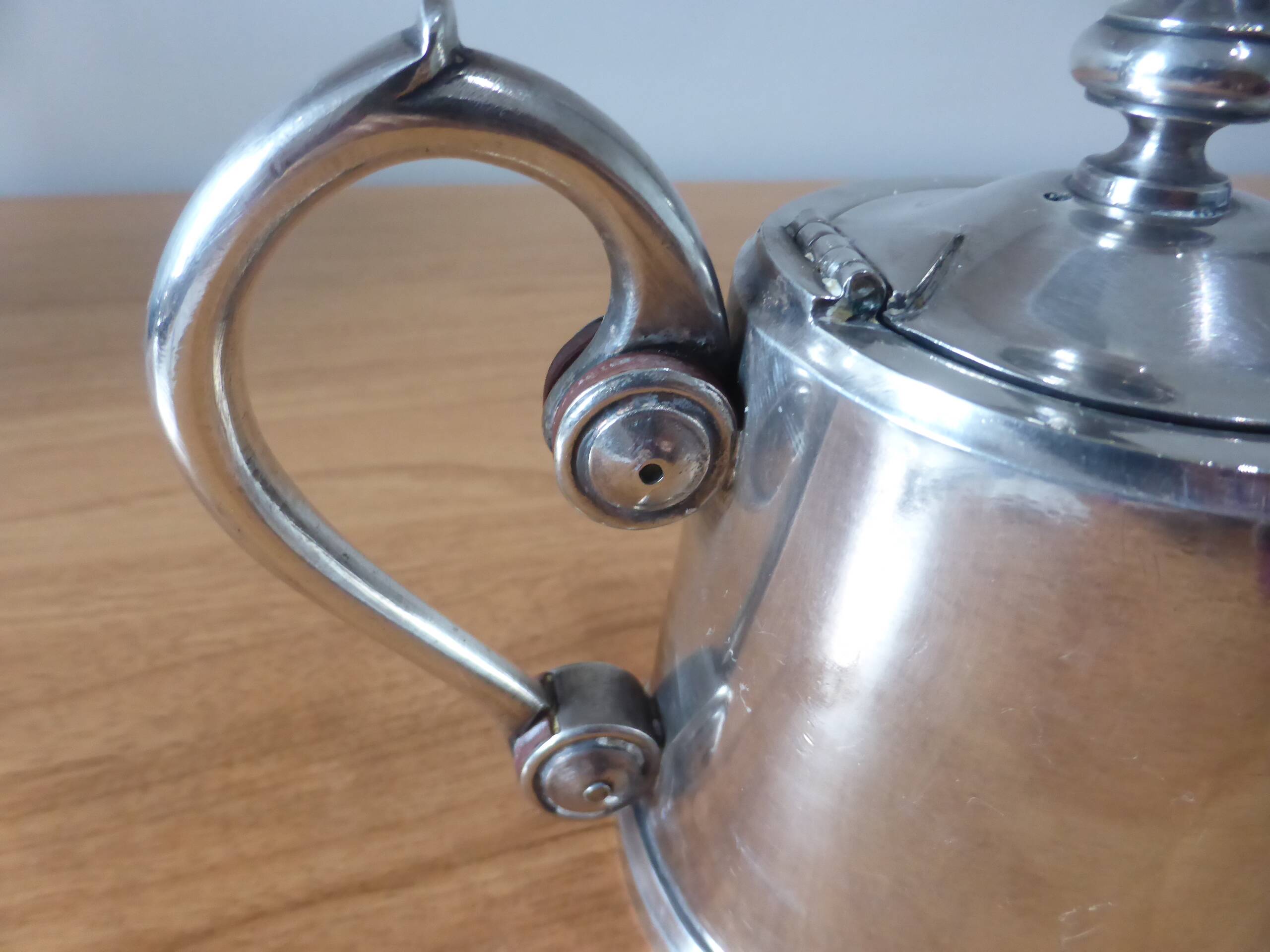 Silver-plated metal teapot Maison Arthaud vintage 240540