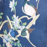 Wooden screen painted hand decorating birds