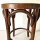 Tabouret en bois et cannage style bistrot