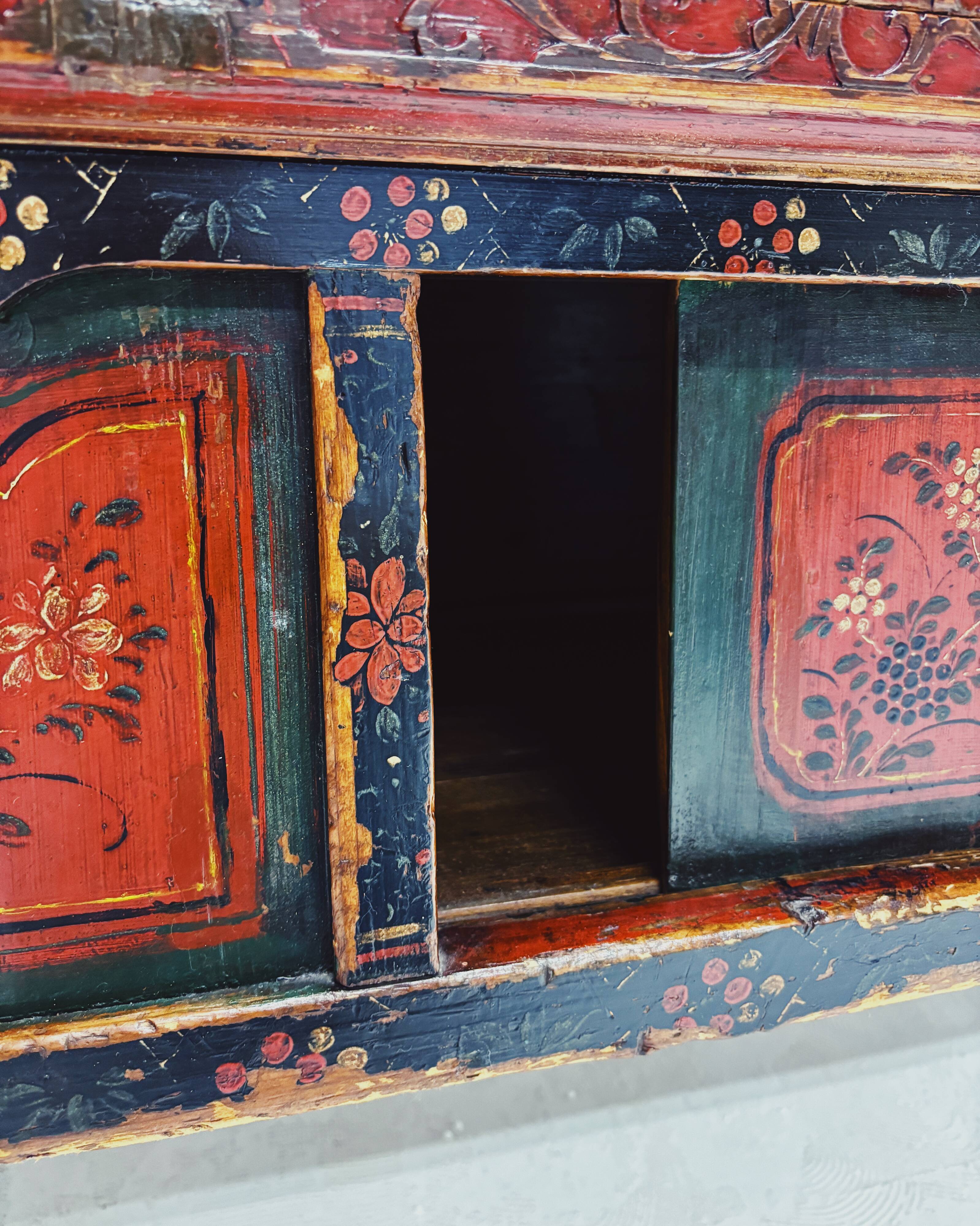 Vintage Chinese Hand-Painted Cabinet