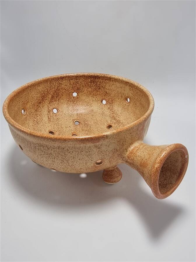 Ceramic colander