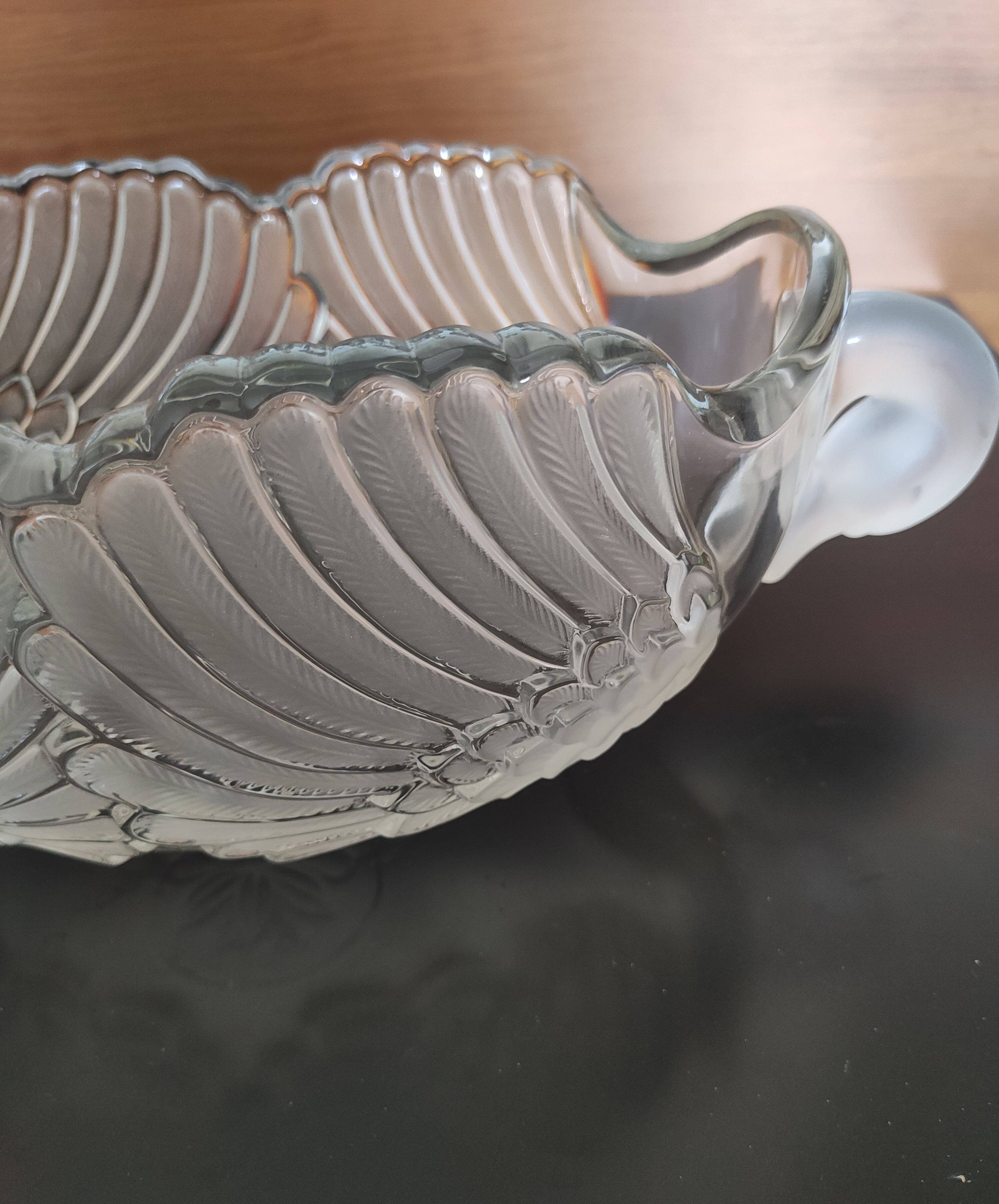 Central coupe in frosted crystal with double swan neck, Mikasa Walther