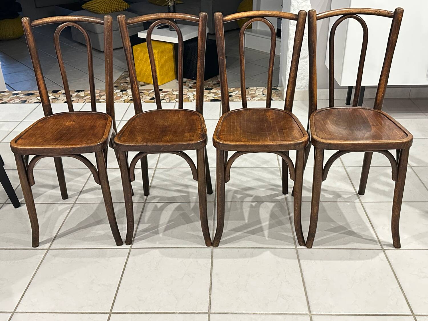 Suite de 4 chaises de Bistrot Baumann années 1930