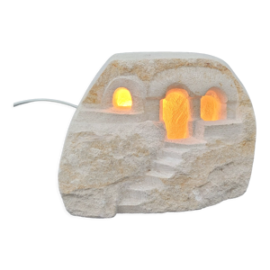 lampe en pierre par Arsène