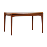 Extendable table by Henning Kjærnulf for Vejle Stolefabrik
