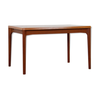 Extendable table by Henning Kjærnulf for Vejle Stolefabrik