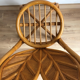 Chaise rotin dossier à forme de feuille