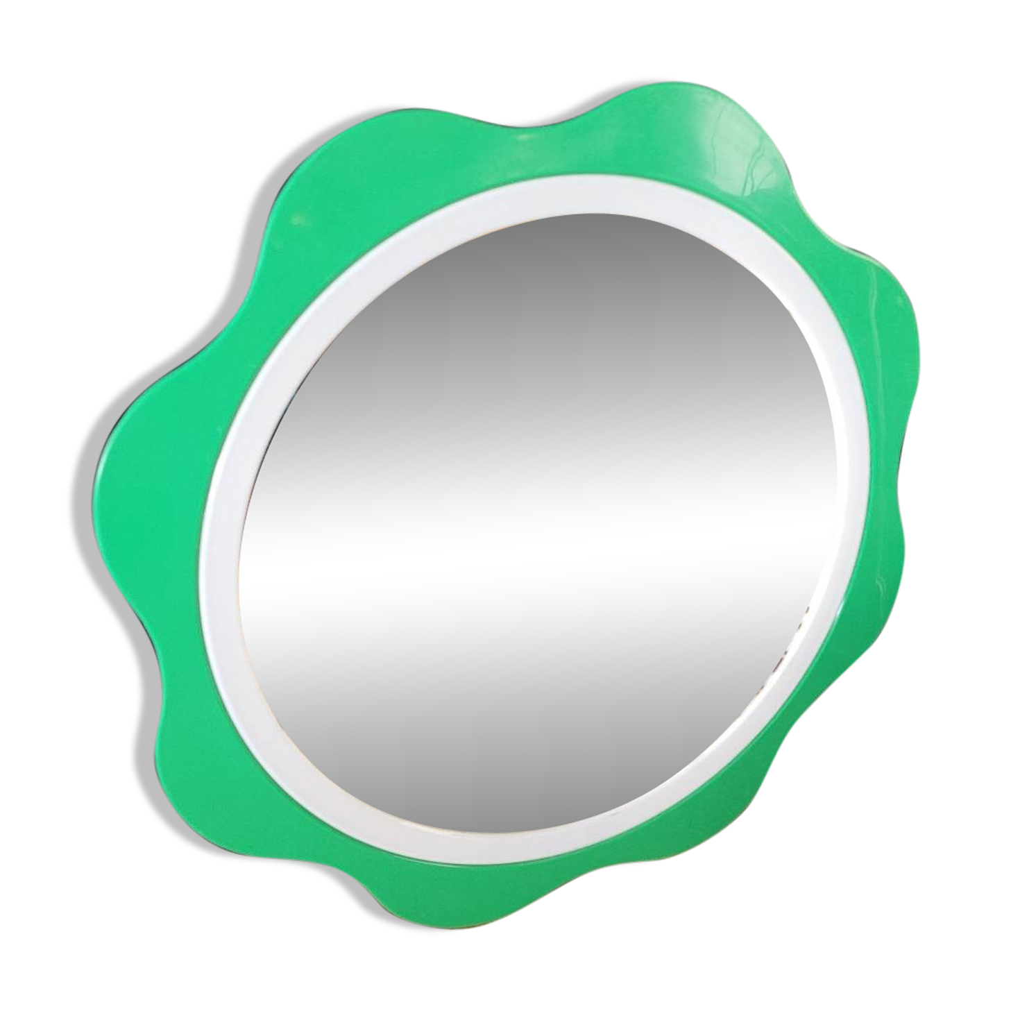 Plastic flower mirror by Finnish designer Makisen Kuvastin