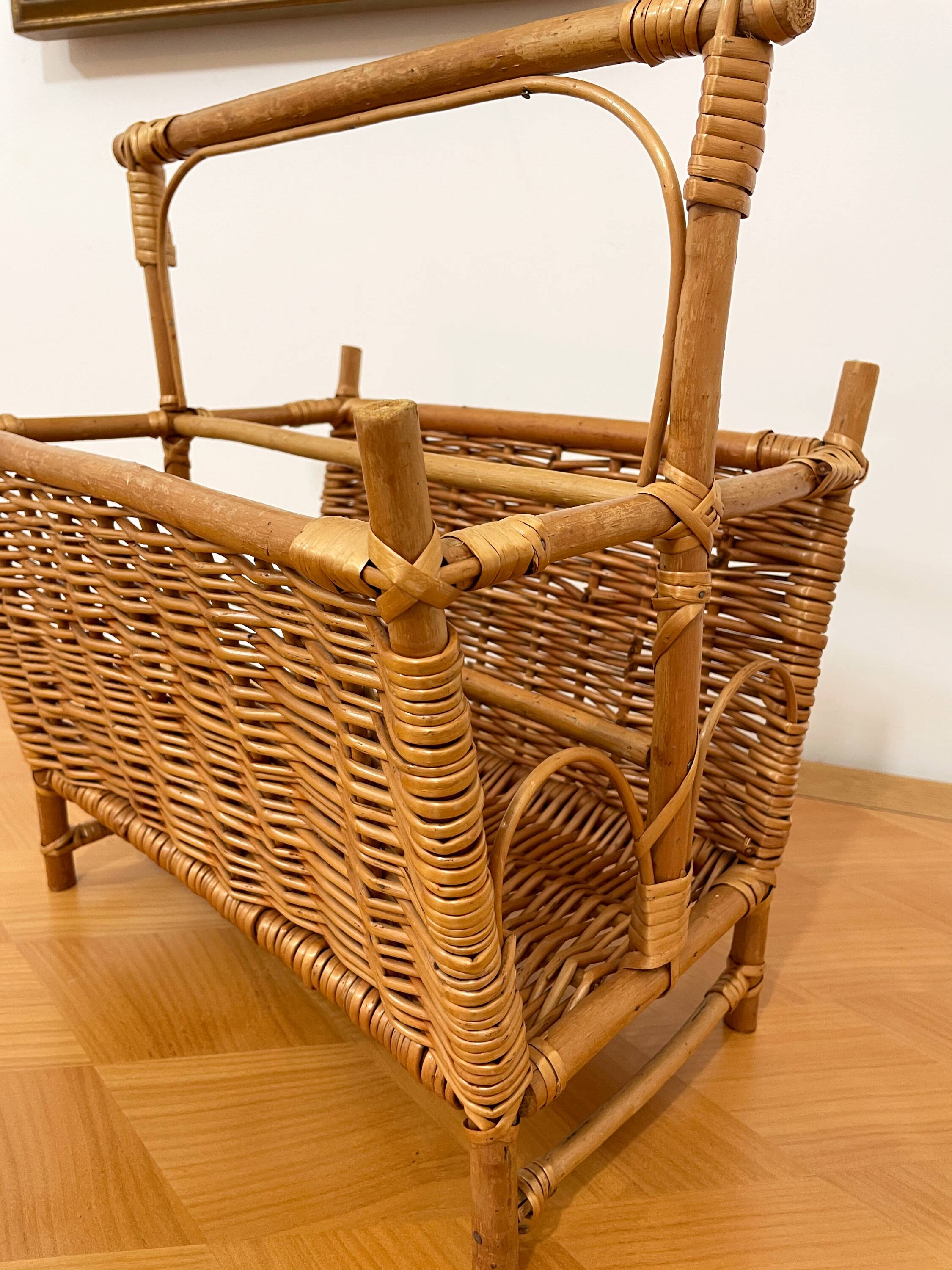 Rattan magazine rack - 60s/70s - Riviera spirit