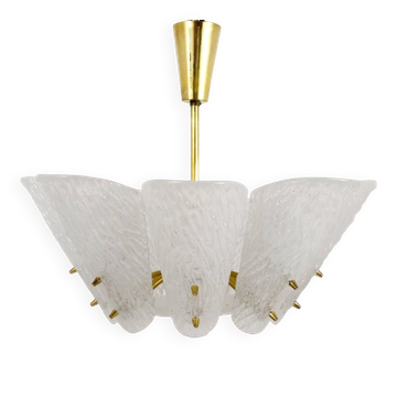 J. T. Kalmar Suspension en Laiton du Milieu du Siècle, Verre Texturé Blanc, Années 1950
