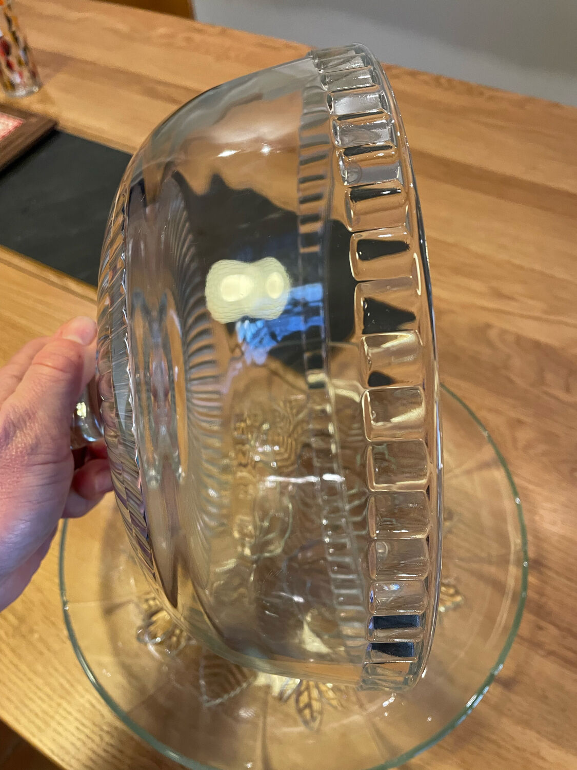 Glass cake or cheese display