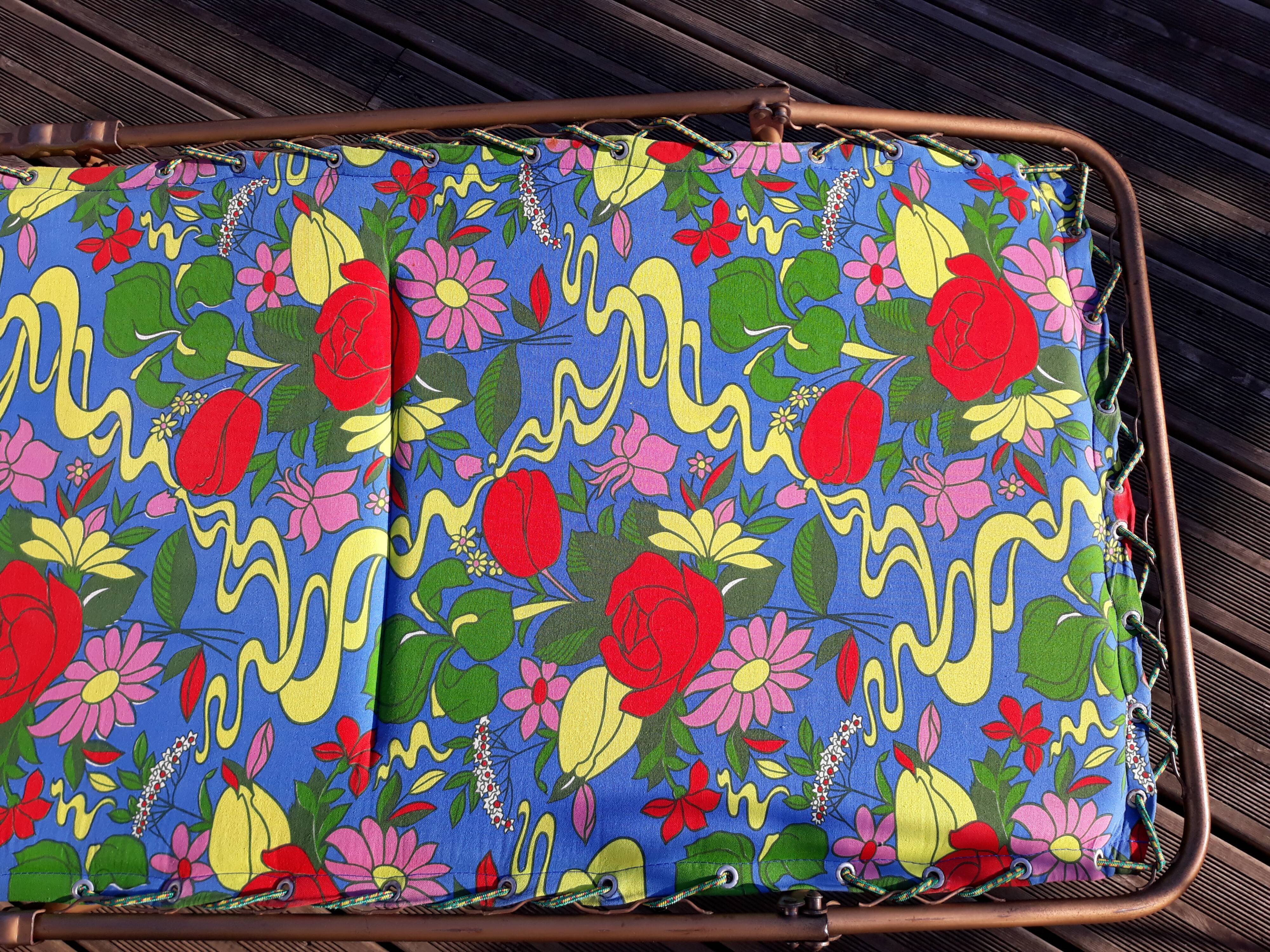 Sunbathing deckchair camp bed La Hutte