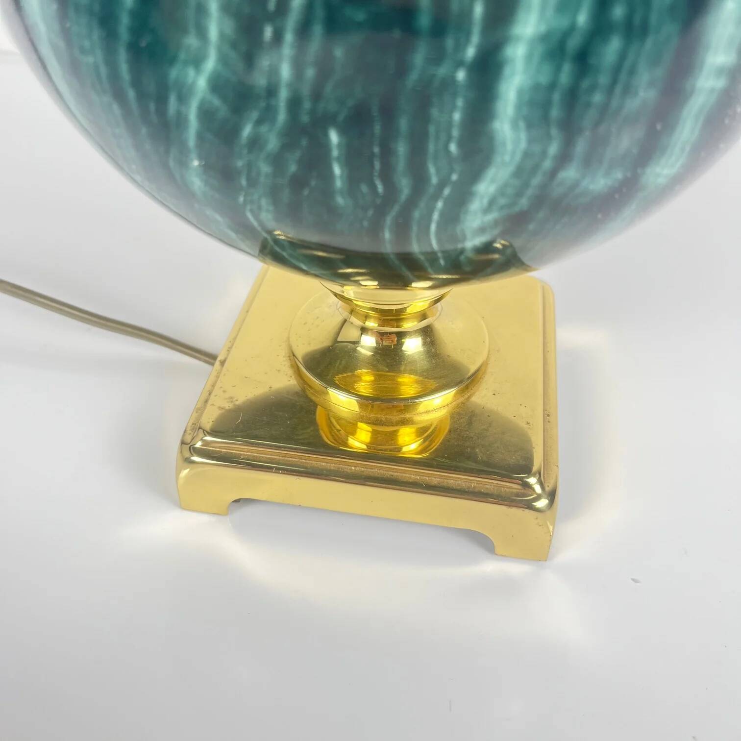 Table lamp Maison Le Dauphin in brass and green malachite imitation, 1980.