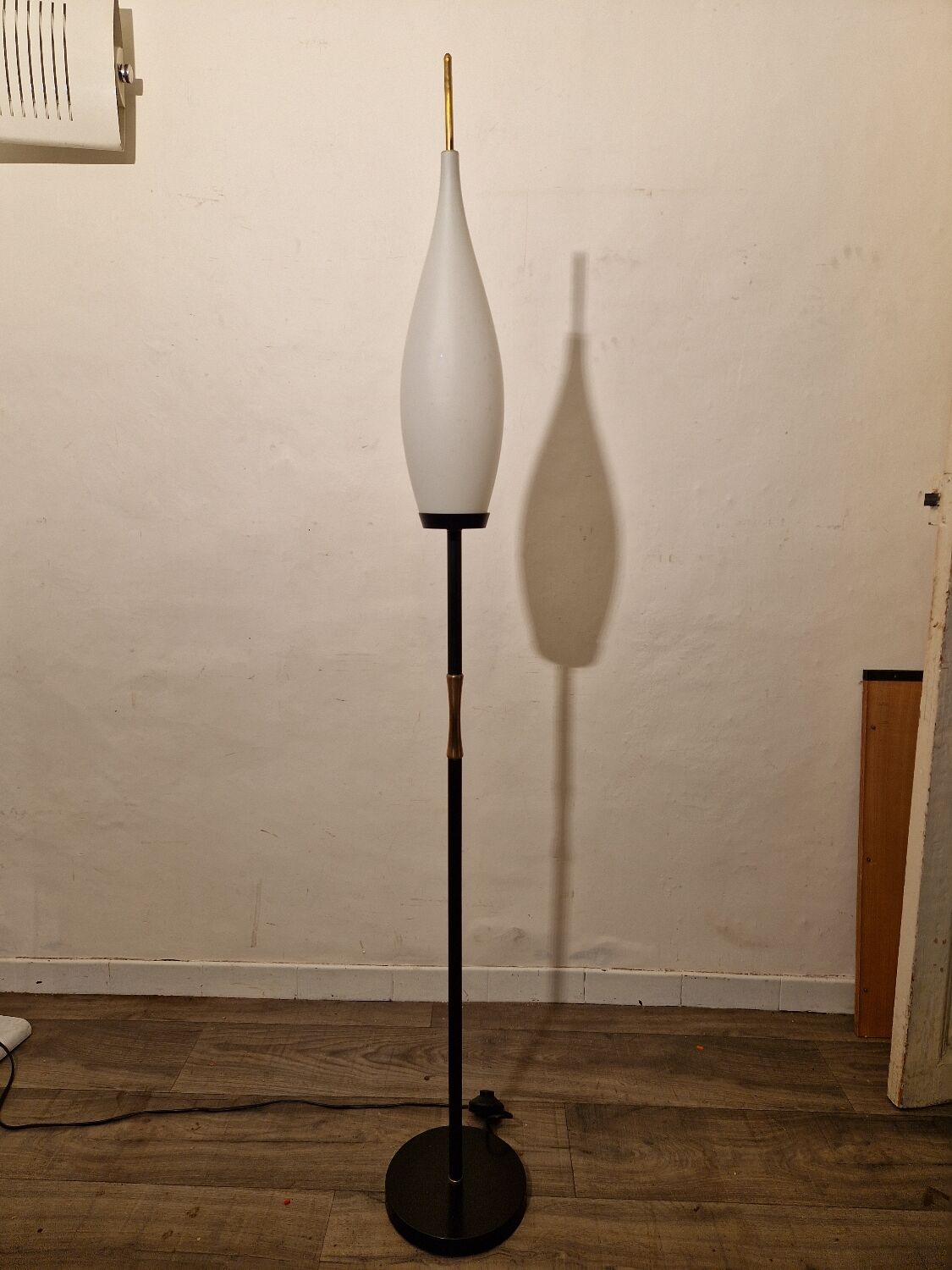 Lampadaire vintage opaline 1960